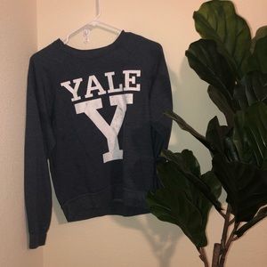 YALE COZY SWEATSHIRT